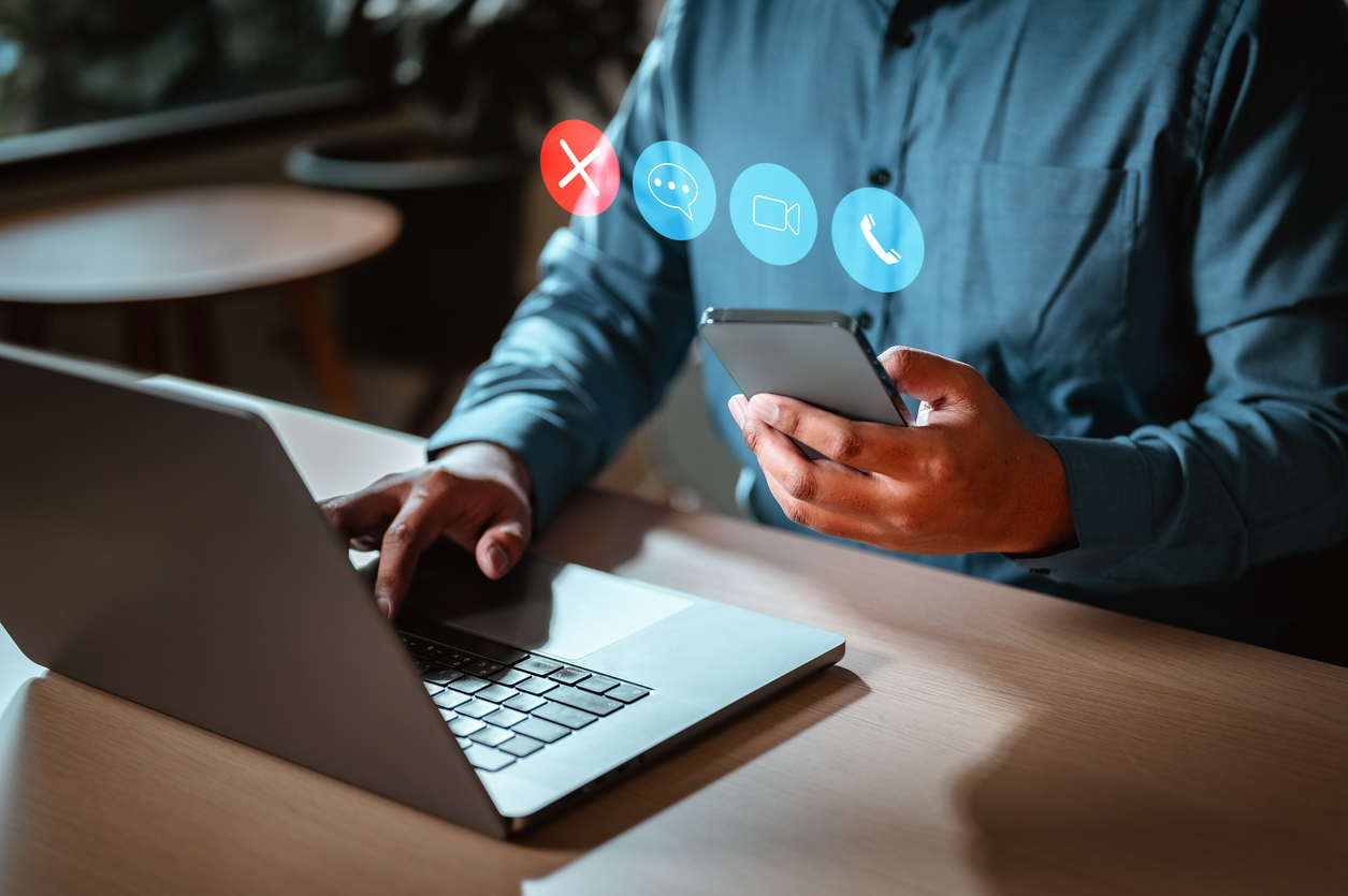 smartphone, mobile, call, communication, phone, online, application, chat, connection, interface. businessman using smartphone with virtual dial padle for application notification alert concept.